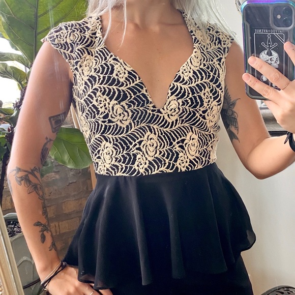 *NWOT* Fancy Knit Babydoll Blouse - Picture 1 of 8